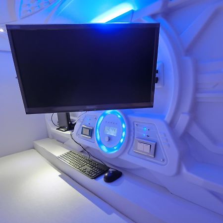 Capsule Hotel Manyudo Kyoto Luaran gambar